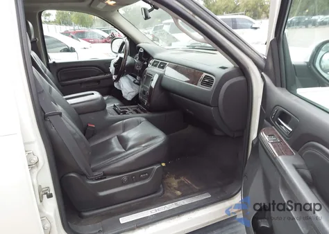 2011 GMC Yukon Xl 1500 Denali из США, поврежденный, VIN 1GKS2MEF4BR126629